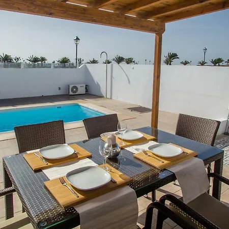 White House - Marina Rubicon - Playa Blanca